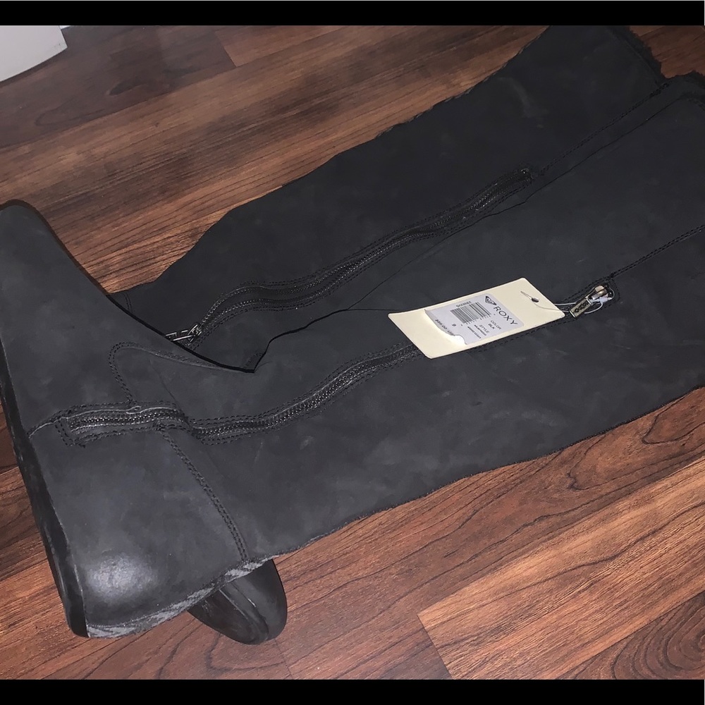Roxy black boots, size 9